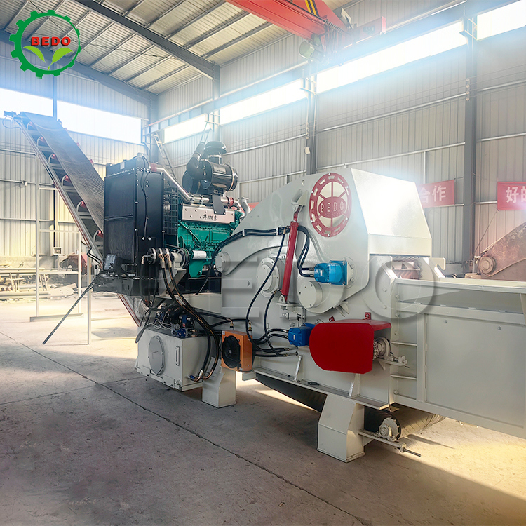 피드 컨베이어 235HP 수압 모터 목재 칩 머신 700x400mm 입구 드럼 타입 산업 쉐러더