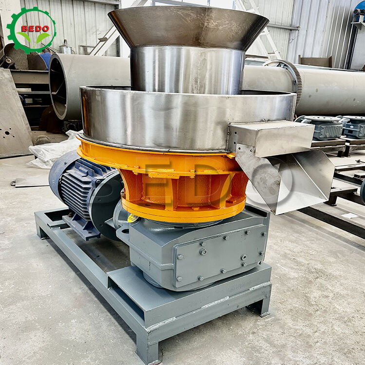 500kg/h 용량의 목재 펠릿 기계, 고효율 펠릿 생산을 위한 스테인리스 스틸 다이와 NSK 베어링