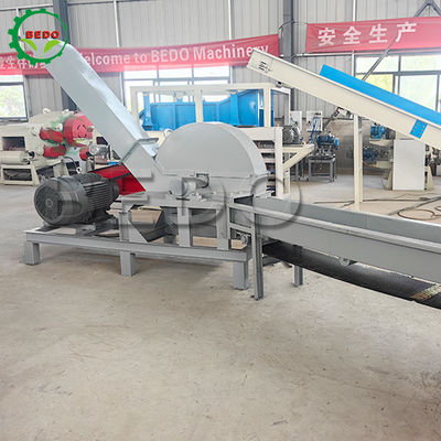 6pcs 블레이드 37KW 주력 전력 전기 목재 칩 머신 4m 공급 컨베이어