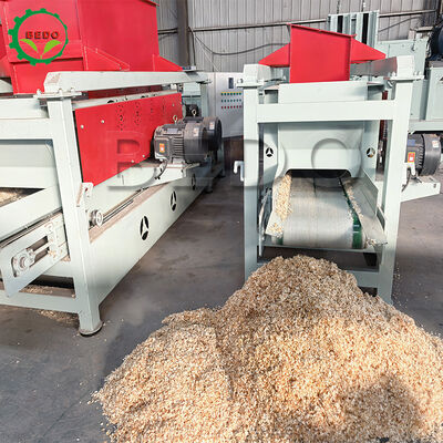 산업용 목재 톱니 기계 7.5kw * 4 주축 전력 1-2mm 톱니 두께와 3600r / min 회전 속도